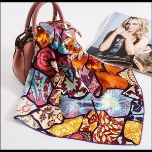 Beautiful scarf/bandana NWT